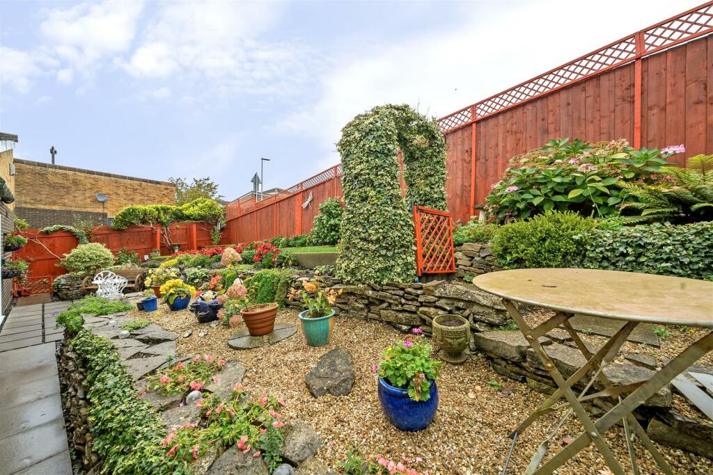 Additional image 5 of Monks Dale, Yeovil