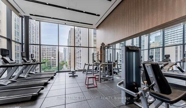 Additional image 11 of 7 Grenville St Unit 3702