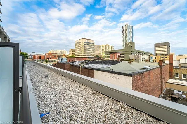 Additional image 31 of 55 Duke St Unit 216