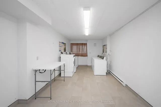 Additional image 21 of 75 Hazelglen Dr Unit 202