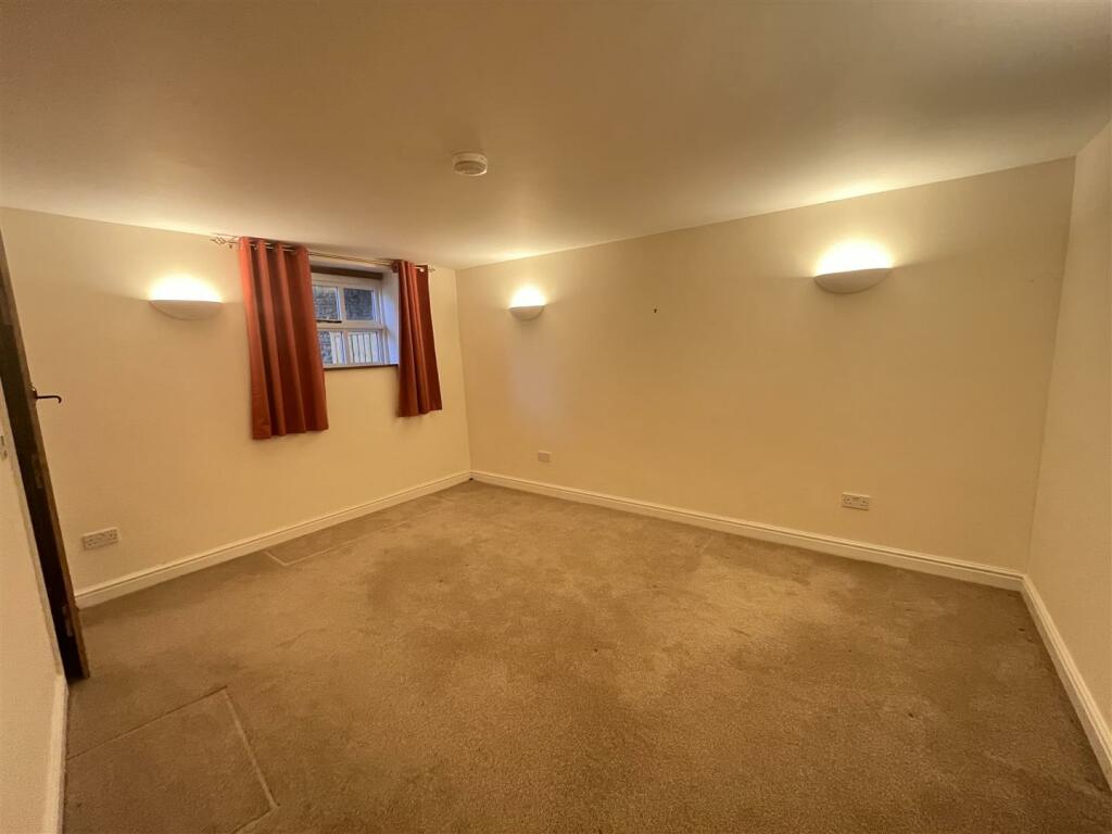 Additional image 13 of Fosse Way, Ilchester