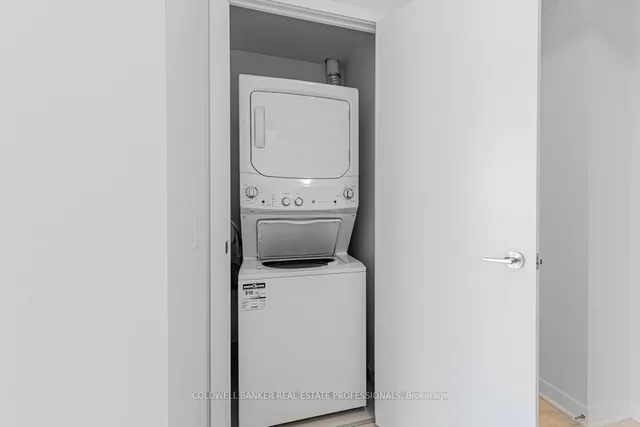 Additional image 22 of 2221 Yonge St Unit 5304