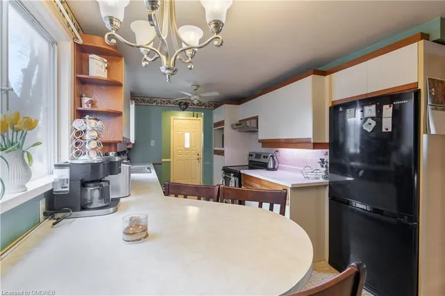 Additional image 10 of 35 Parkland Cres