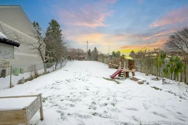 Additional image 24 of 29 Selkirk Dr