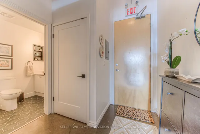 Additional image 17 of 404 King Street West St Unit 306