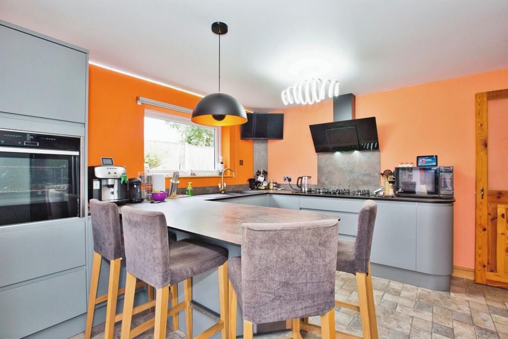 Additional image 7 of Belvedere Road, Yeovil