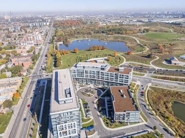 Additional image 34 of 60 George Butchart Dr Unit 314