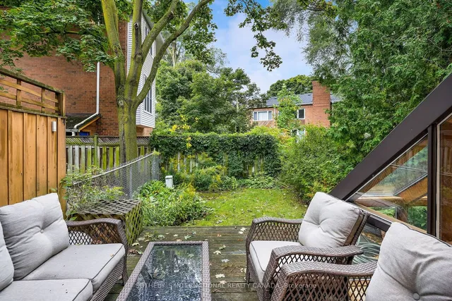 Additional image 11 of 240 Broadway Ave Unit Unit 4