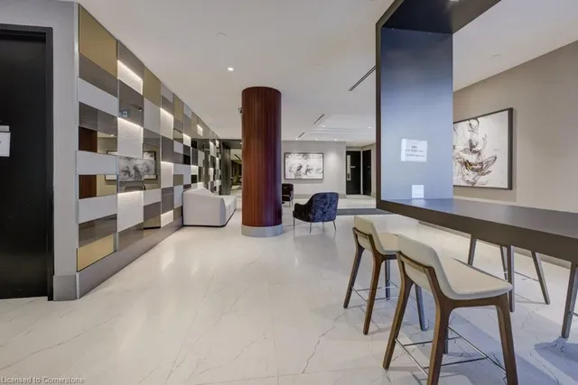 Additional image 3 of 55 Duke St Unit 322