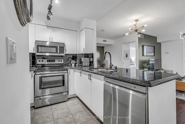 Additional image 15 of 231 Fort York Blvd Unit 1701