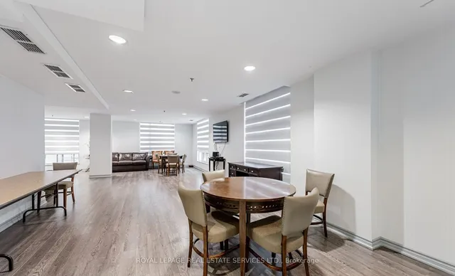 Additional image 33 of 43 Eglinton Ave Unit 605
