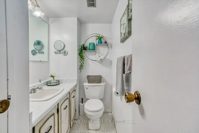 Additional image 18 of 81 Church St Unit 404