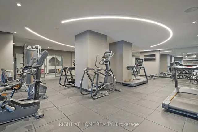 Additional image 33 of 286 Main St Unit 1012