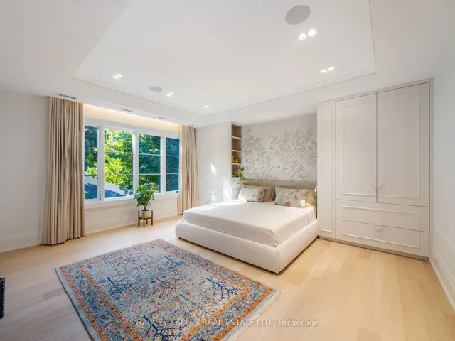 Additional image 23 of 419 Glengrove Ave