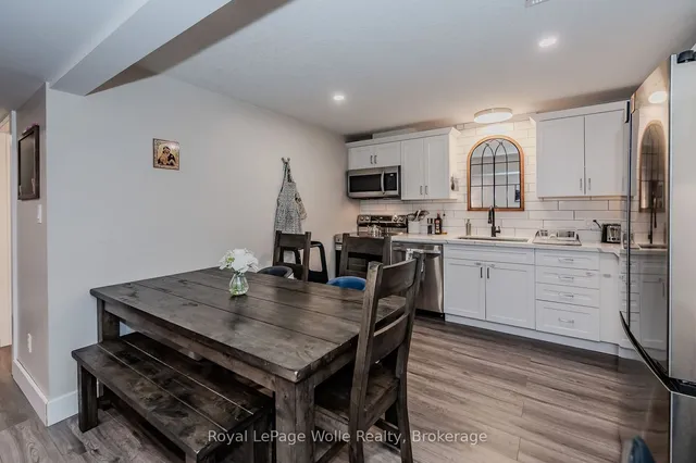 Additional image 27 of 48 Summerhill Cres