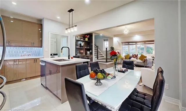 Additional image 21 of 85 Eaglecrest St