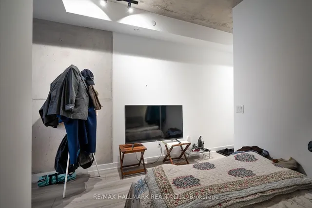 Additional image 16 of 458 Richmond St Unit 204