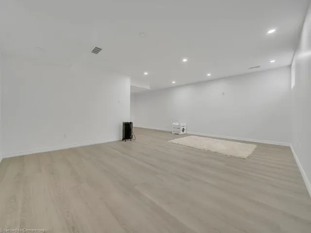 Additional image 29 of 8 Pony Way