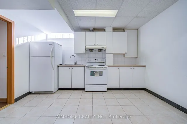 Additional image 29 of 53 Wayside Ave