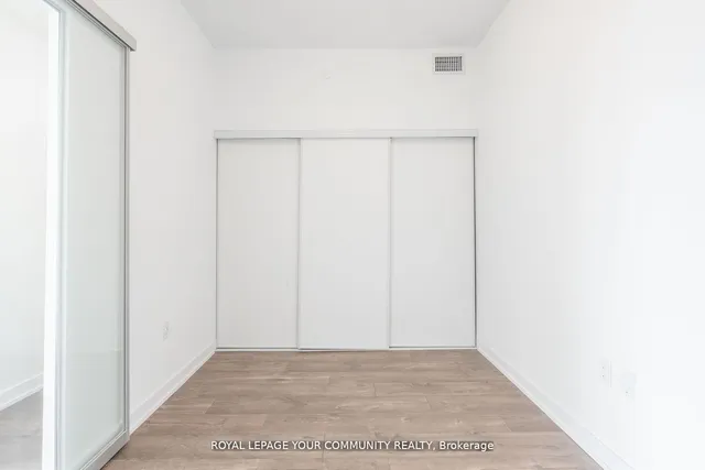 Additional image 22 of 2433 Dufferin St Unit 803