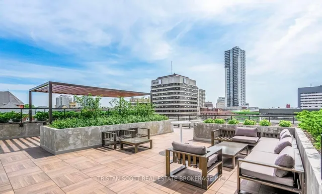 Additional image 16 of 55 Duke St Unit 28