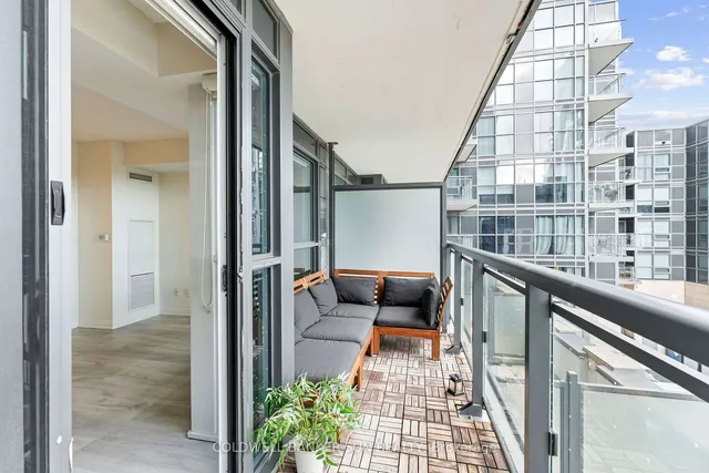 Additional image 29 of 30 Meadowglen Pl Unit 304