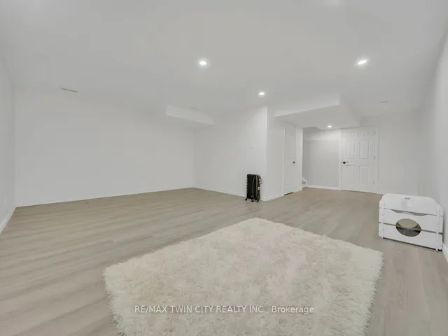 Additional image 29 of 8 Pony Way