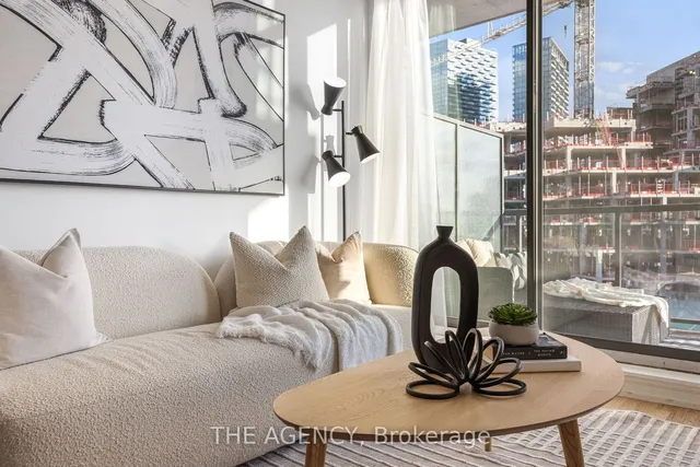 Additional image 16 of 560 King St Unit 1011