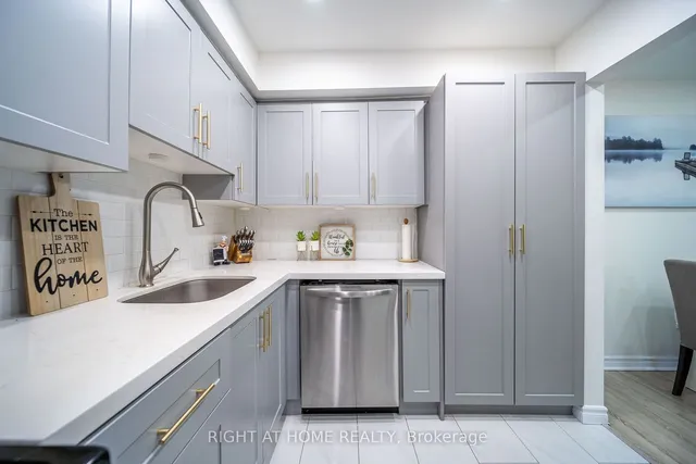 Additional image 22 of 12 Lace Fernway