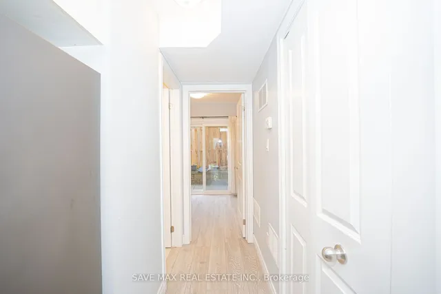 Additional image 18 of 122 Courtland Ave Unit 3