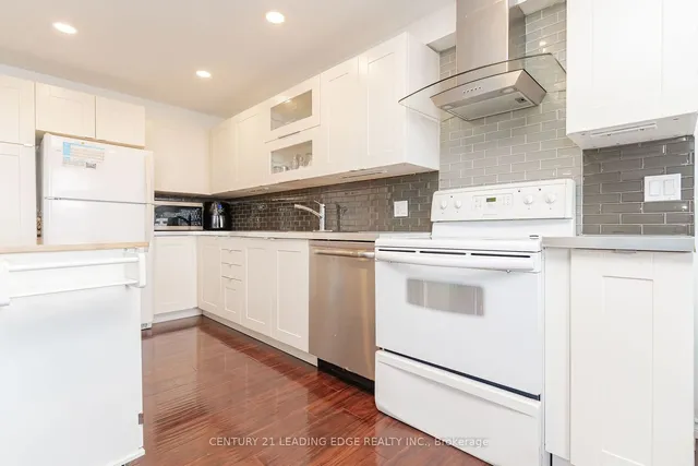 Additional image 17 of 10 Edgecliff Gfwy Unit PH04