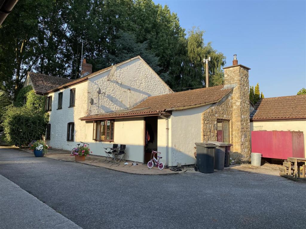 Additional image 10 of 8 Hisomley, Dilton Marsh, Westbury