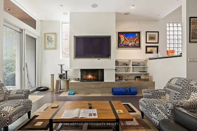 Additional image 18 of 317 Keewatin Ave