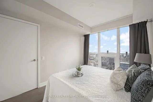 Additional image 28 of 181 Dundas St Unit 4909