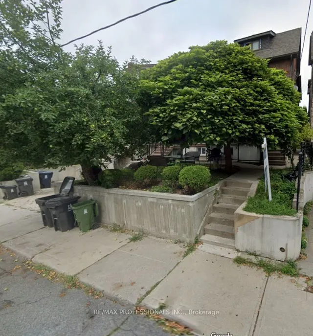 Additional image 2 of 176 Rosemount Ave