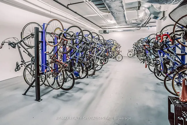 Additional image 40 of 181 Dundas St Unit 4909