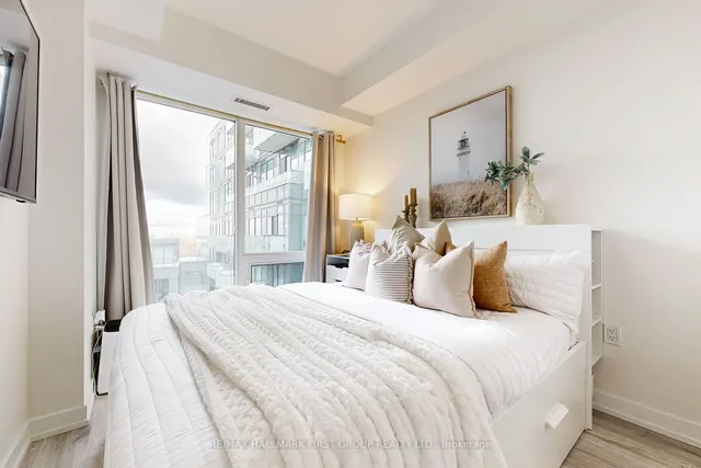 Additional image 37 of 8 Olympic Garden Dr Unit 814