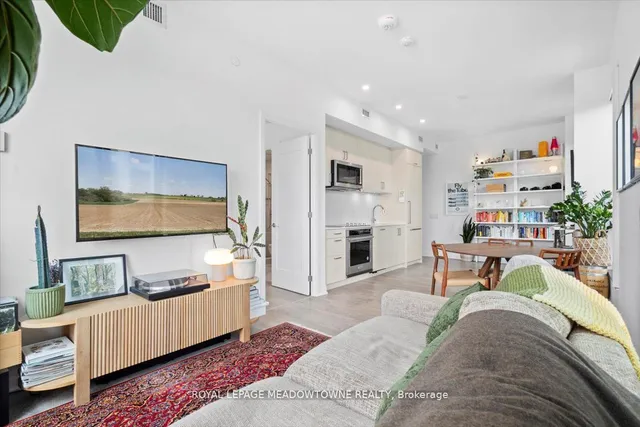 Additional image 17 of 280 Howland Ave Unit 302