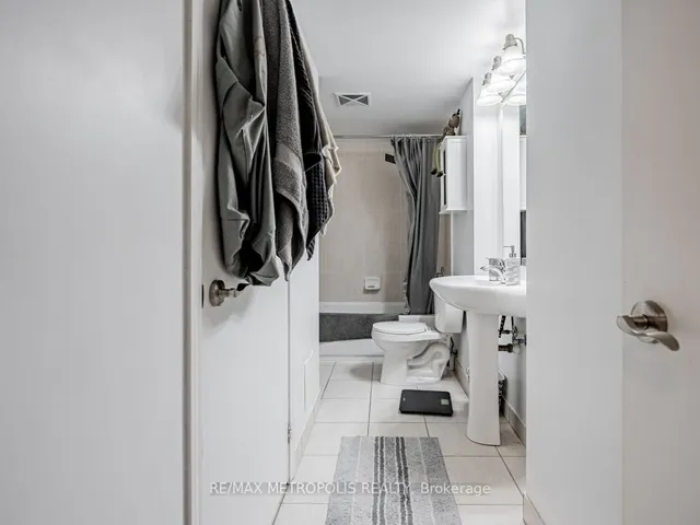 Additional image 16 of 60 Heintzman St Unit 1812