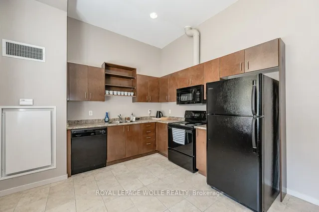 Additional image 16 of 404 King St Unit 217