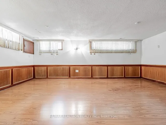 Additional image 28 of 50 Breadner Dr