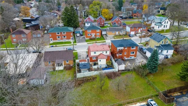 Additional image 26 of 236 Guelph St