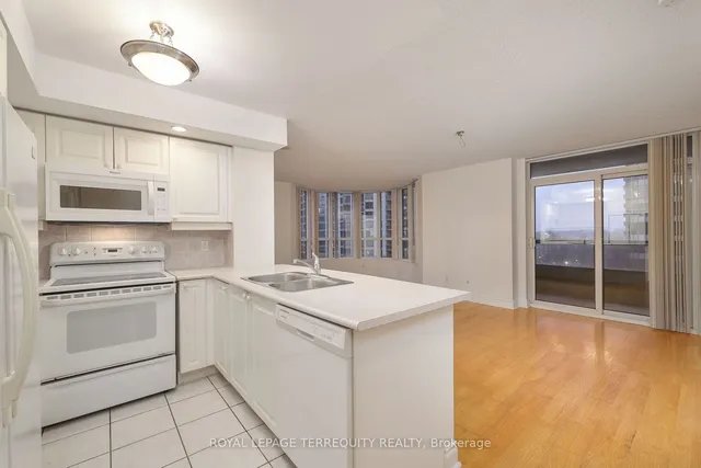 Additional image 7 of 5 Northtown Way Unit 706