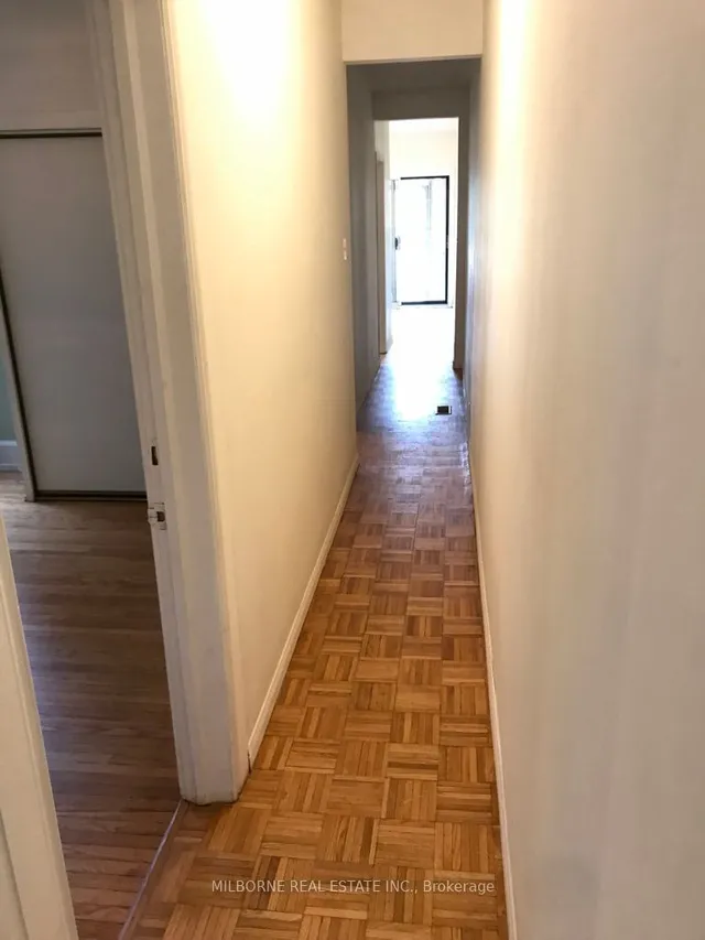 Additional image 19 of 123 Perth Ave