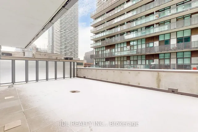 Additional image 27 of 39 Roehampton Ave Unit 506