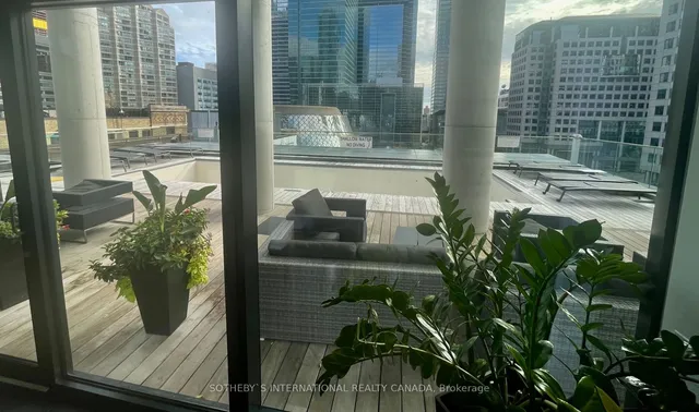 Additional image 9 of 224 King Street West St Unit 1907