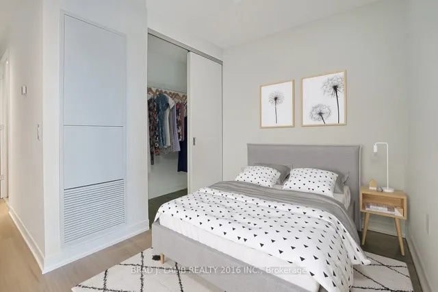 Additional image 8 of 195 McCaul St Unit 1712