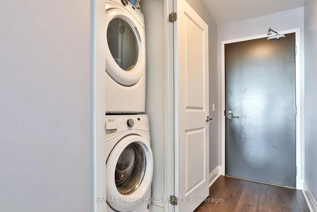 Additional image 19 of 15 Zorra St Unit 404