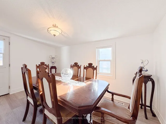 Additional image 10 of 1167 Roselawn Ave