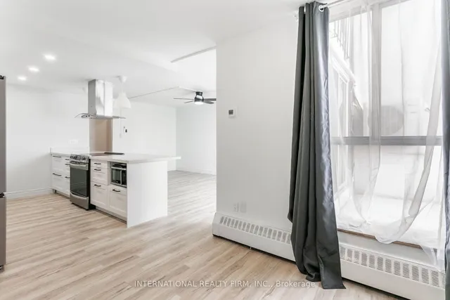 Additional image 9 of 60 Southport St Unit 818